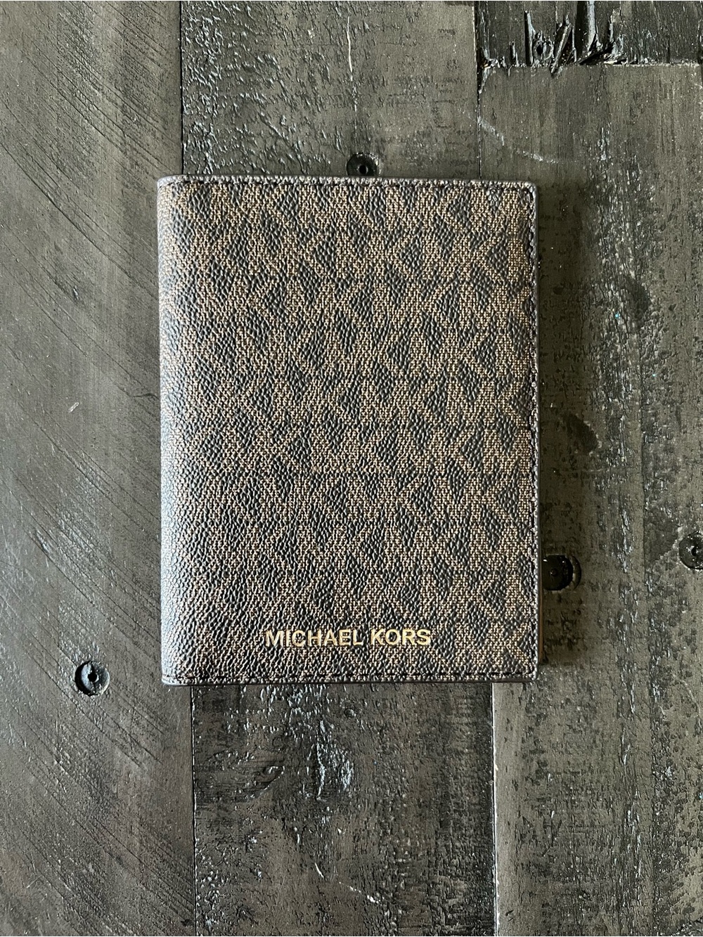 Michael Kors Jet Set Signature Card & Passport Holder
